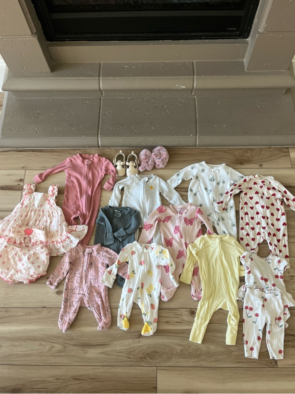 Baby girl newborn 3 and 6 month lot of 13 pieces onesies, outfits, and shoes